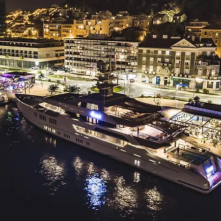 センター シルヴァーナ