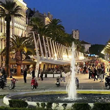 アパート センター シルヴァーナ *