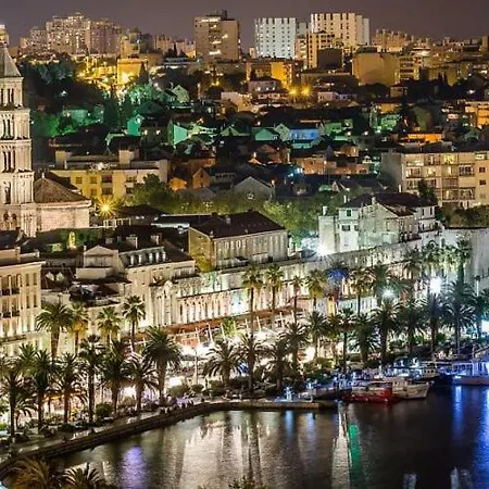 Center Silvana Split